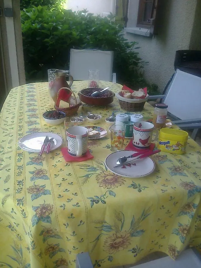 Les Ecureuils Bed & Breakfast Tramoyes