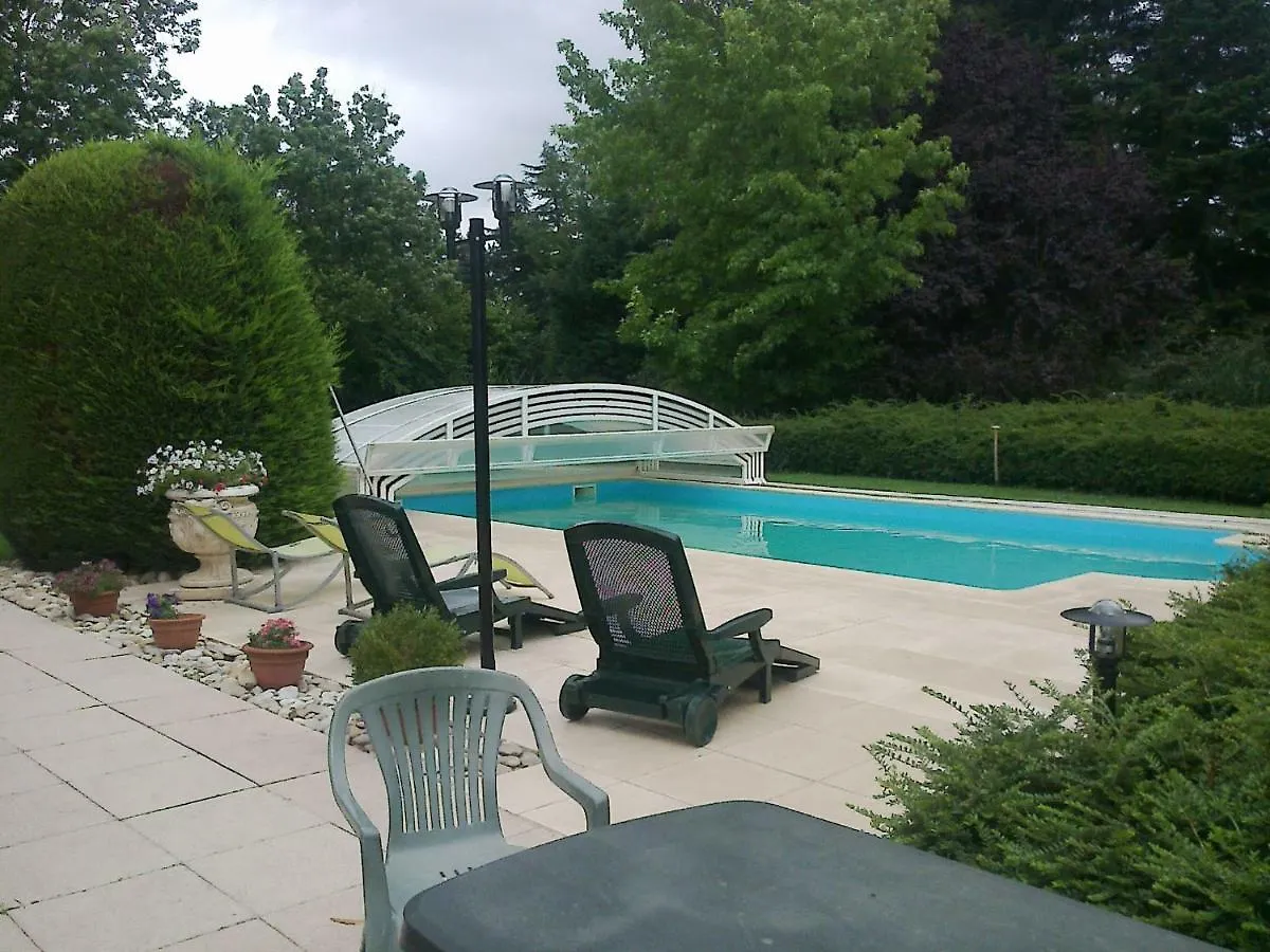 Les Ecureuils Bed & Breakfast Tramoyes